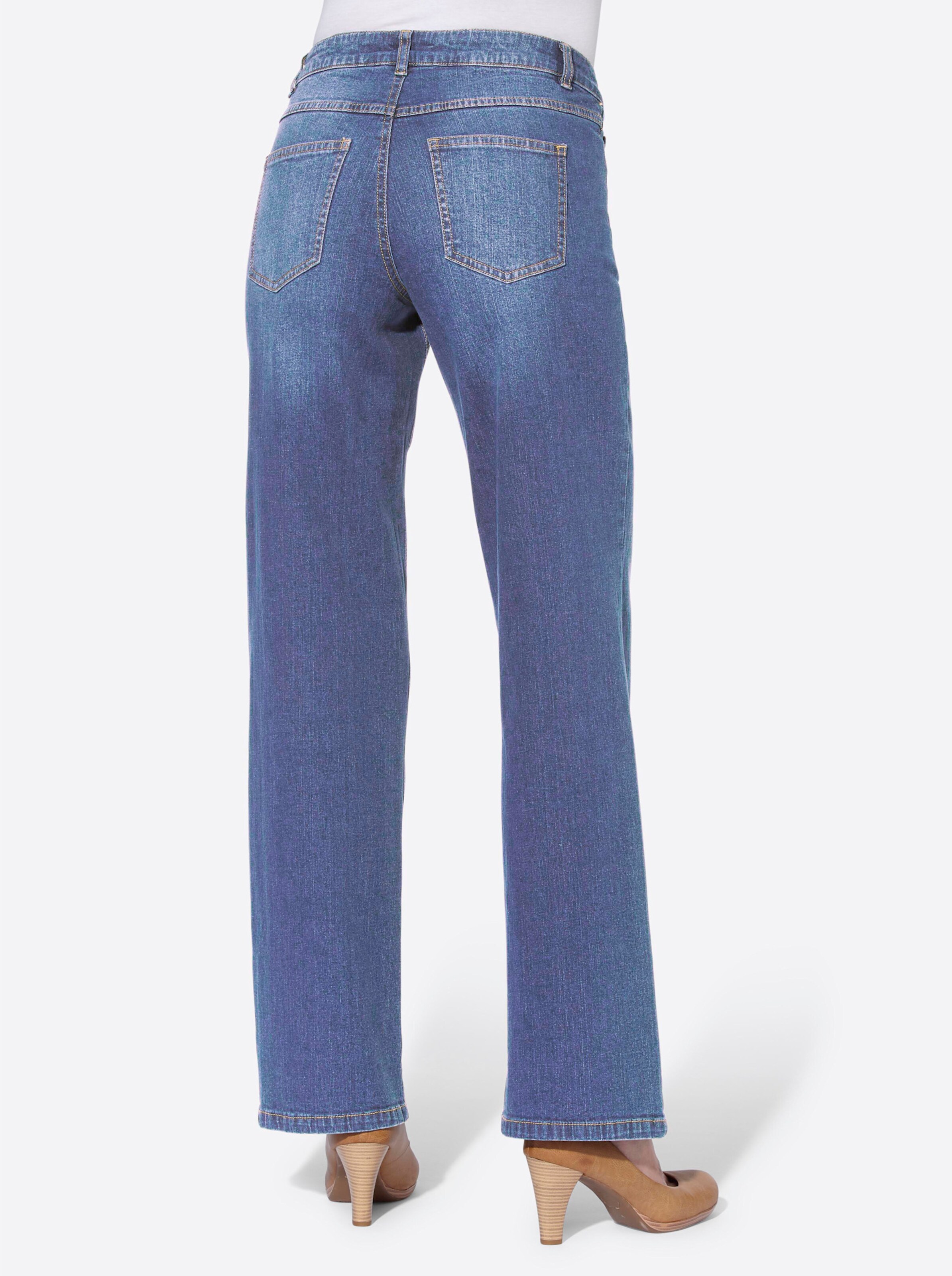 Jeans in blue-stone-washed
