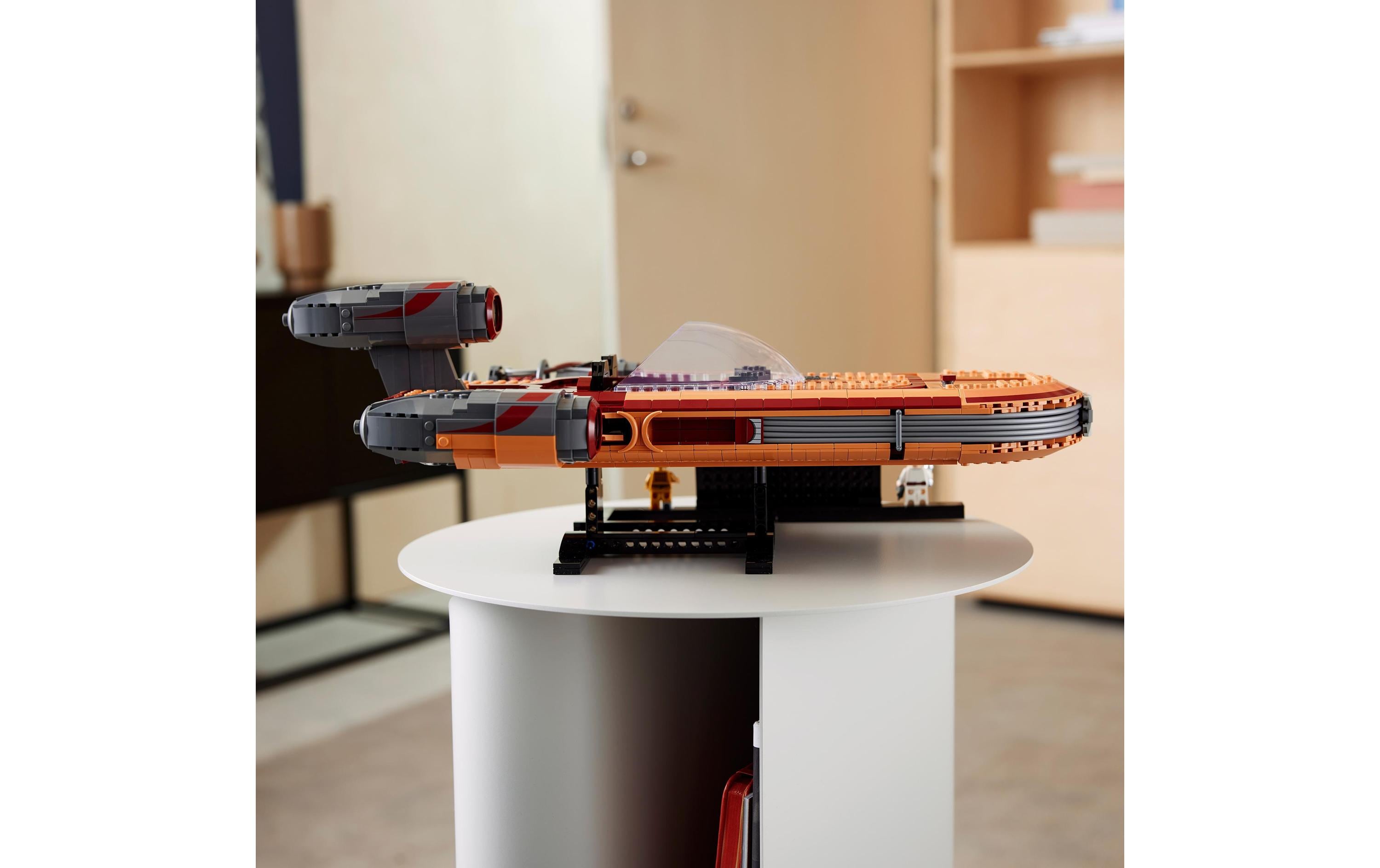 Star Wars Luke Skywalker’s Landspeeder 75341<br>Das ultimative Modell von Lukes Landspeeder zum Bauen und Ausstellen
