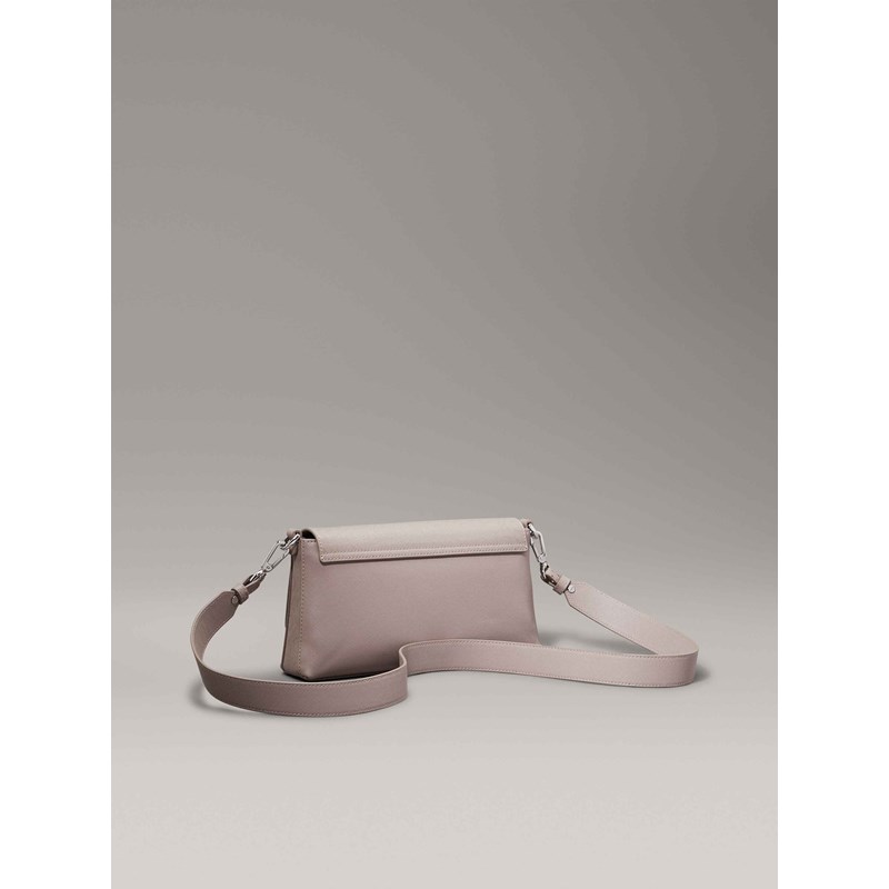 Calvin Klein<br>Skuldertaske Must