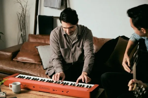 Casio CT-S1, Digital synthesizer, Rød, Vekselstrøm, Batteri, AA, 4,5 kg
