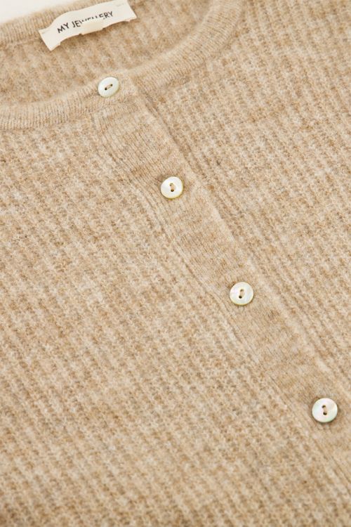 Beige vestje met knoopjes