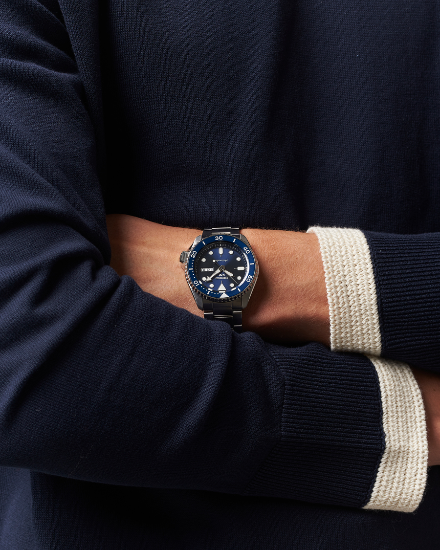 Seiko 5 Sports Automatic Diver Steel 43mm Blue Dial