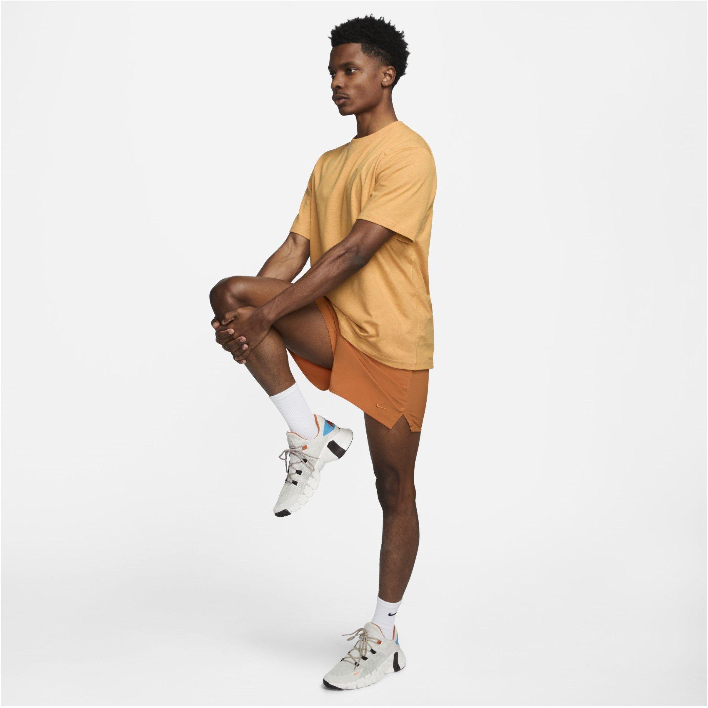 Nike Nike Dri-Fit Primary Men'S Short-Sleeve Versatile Top