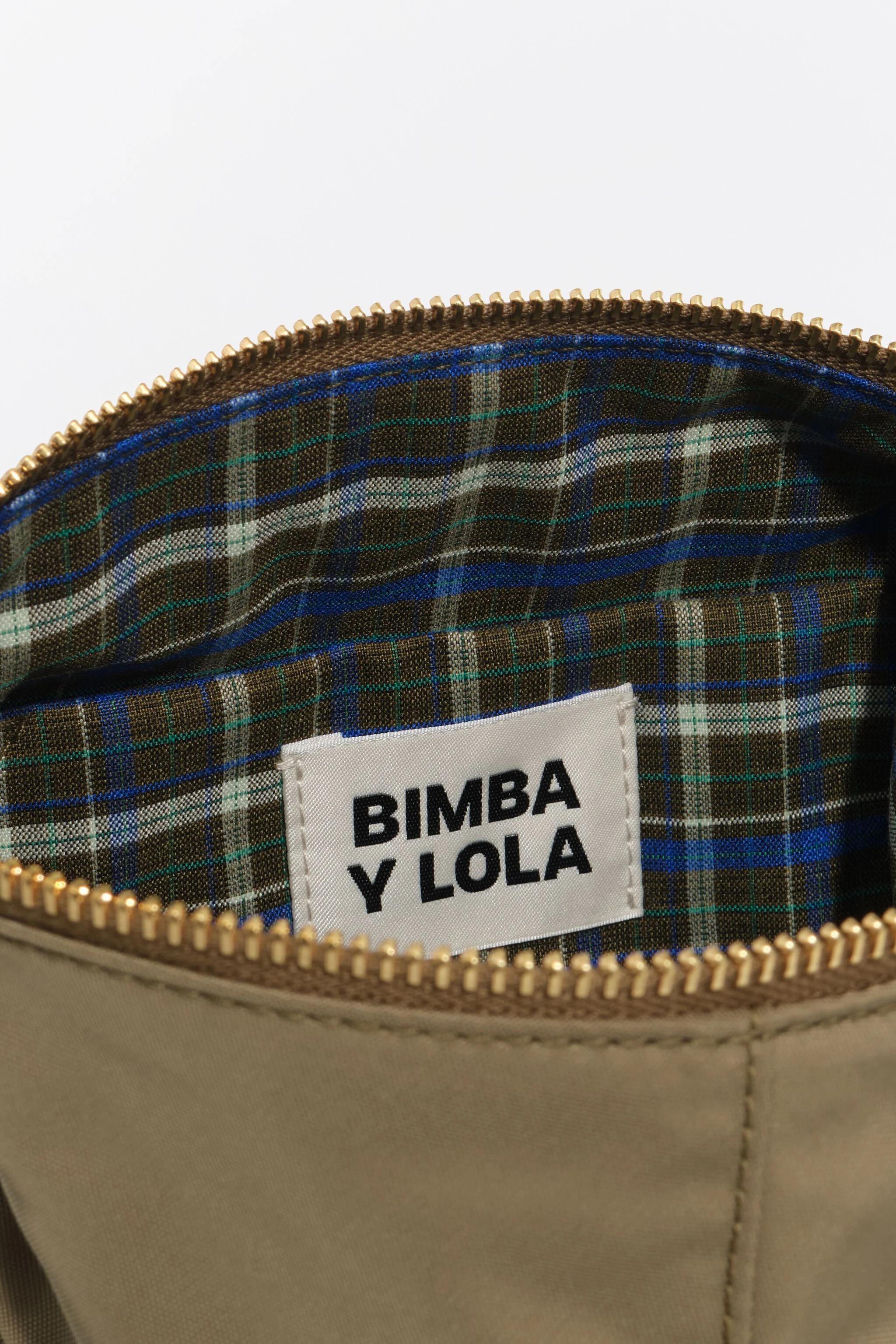 Bolsa transversal mini em nylon verde-oliva