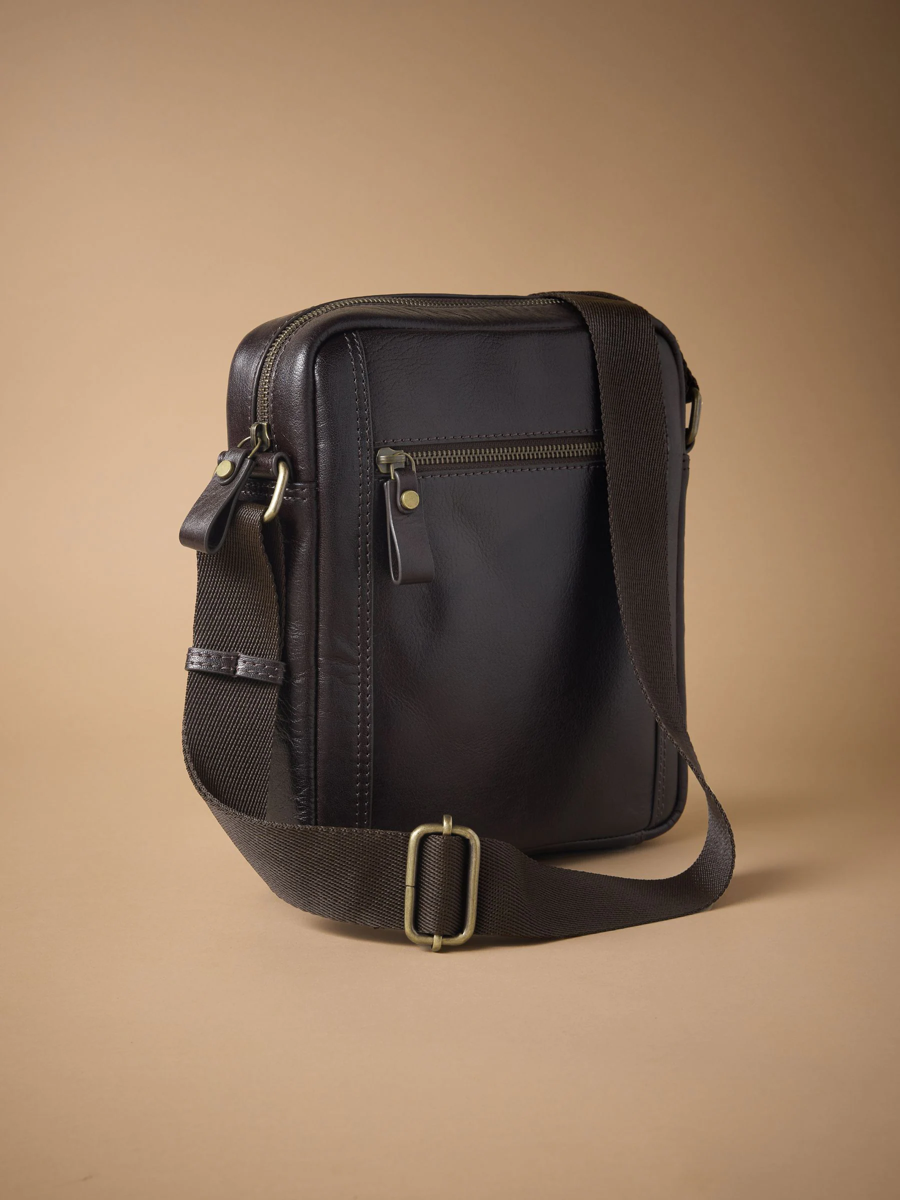 Bruin - Signature Cross-Body Bag