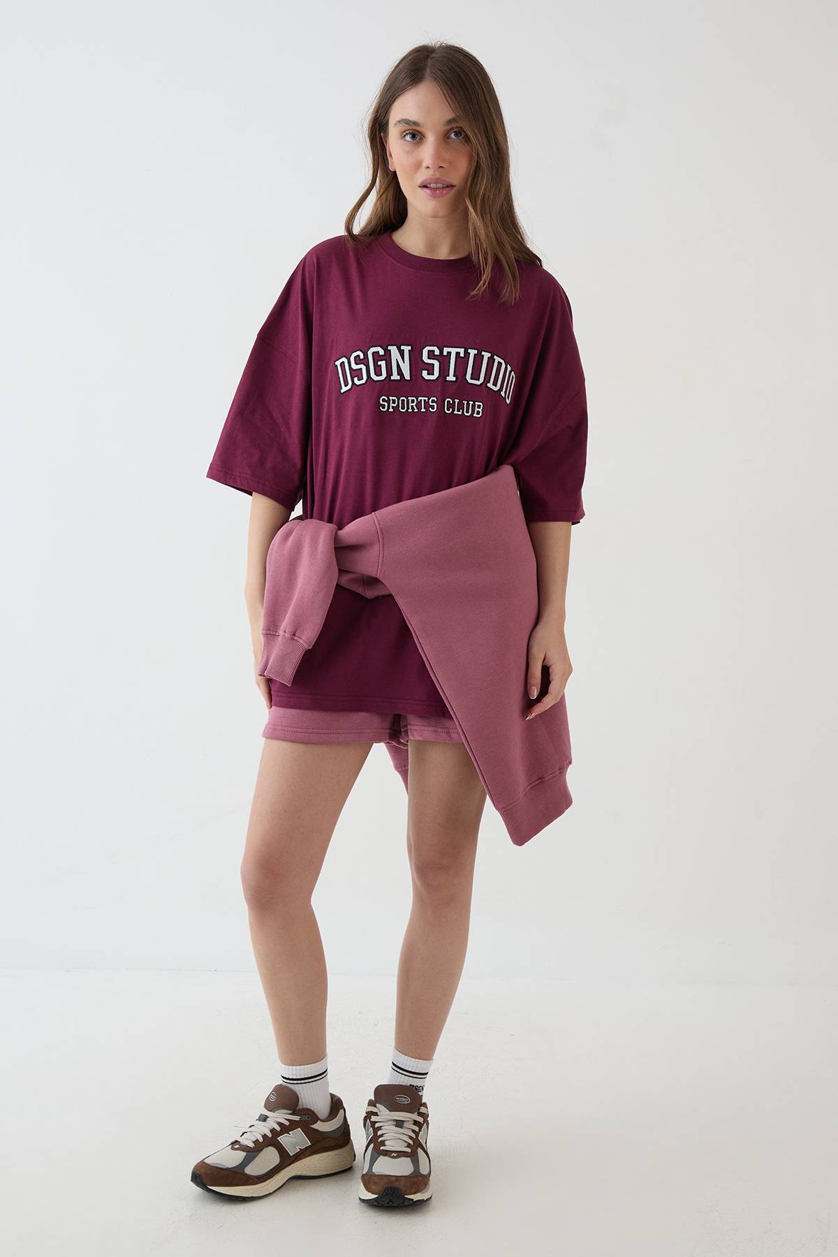 T-shirt Oversize À Appliqué Dsgn Studio
