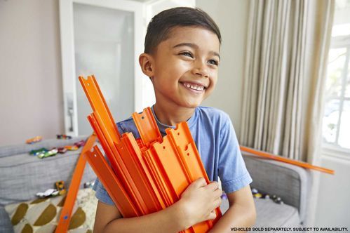 Hot Wheels - Track Builder - Rechte Baandelenset - Inclusief Auto - 5 Meter Lang