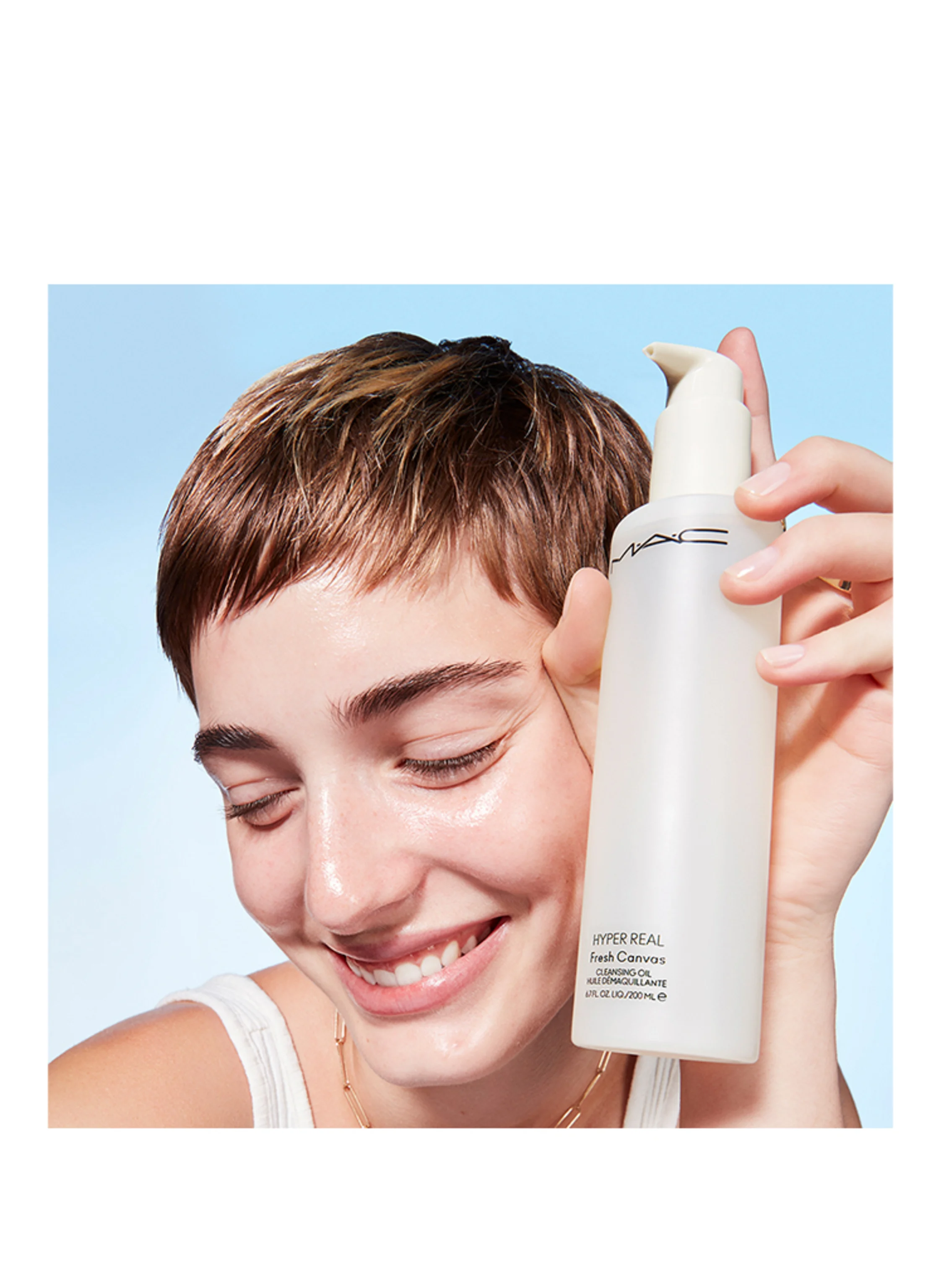 M.A.C HYPER REAL FRESH CANVAS CLEANSING OIL