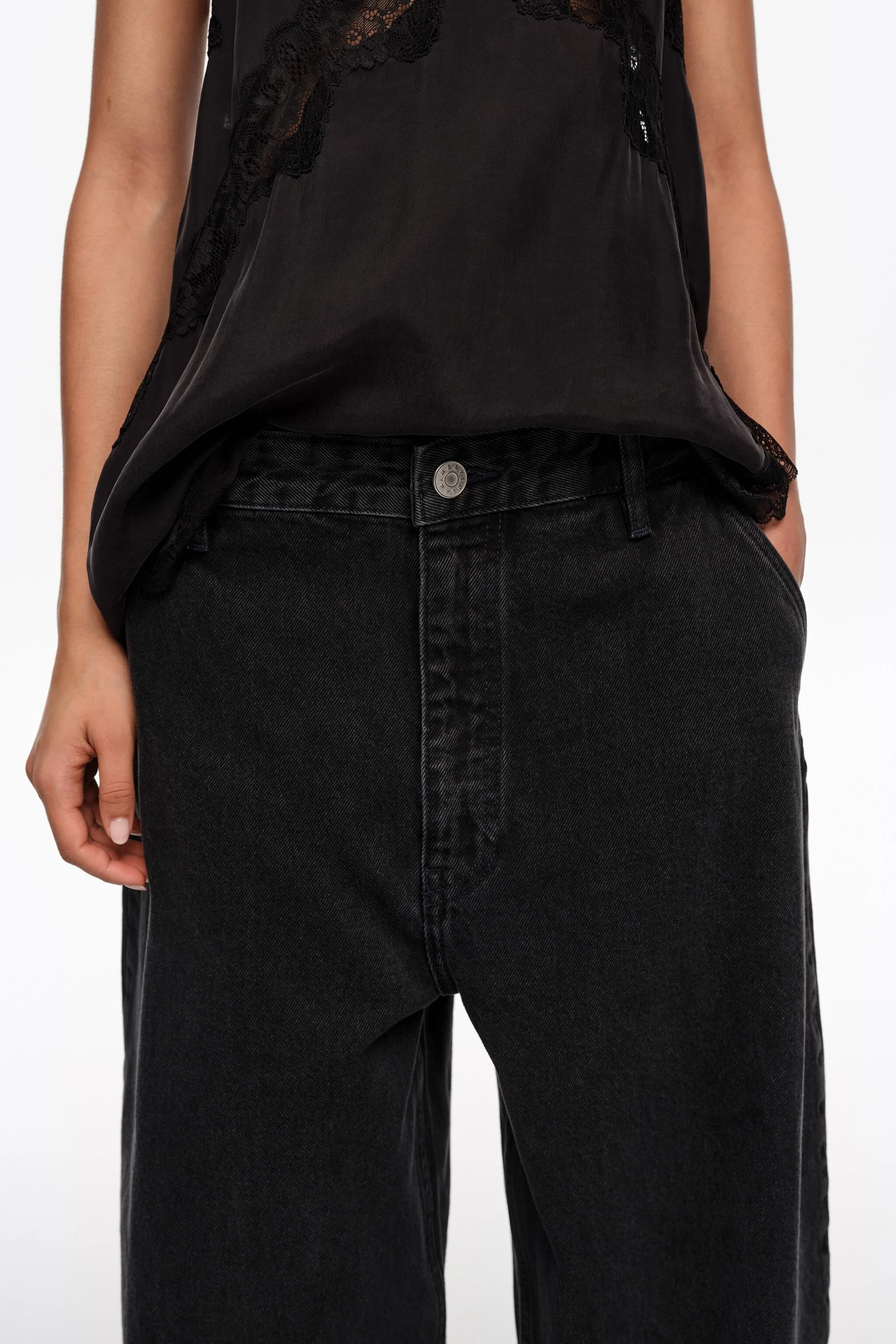 CALÇA DE PERNA LARGA - Calça jeans preta lavada