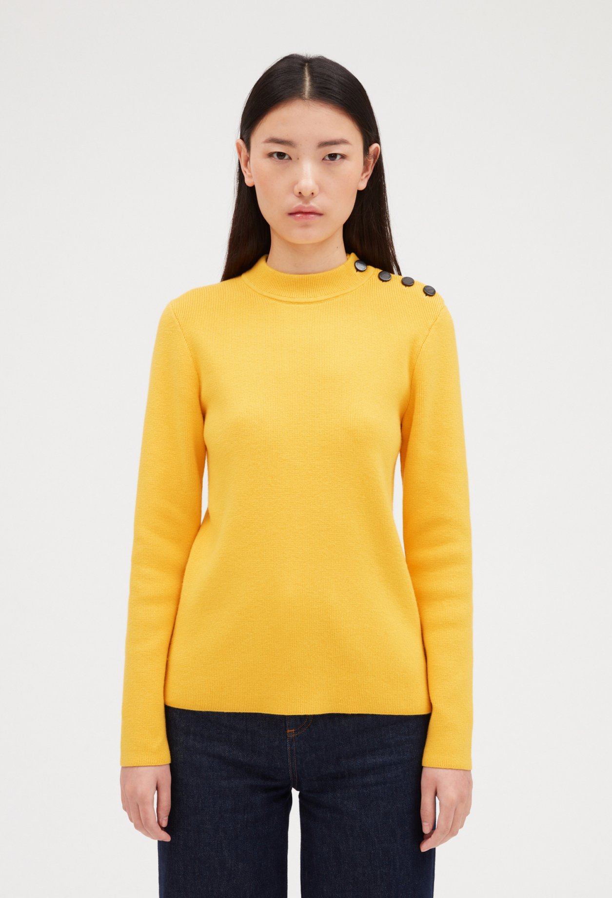 Pull maille jaune col montant