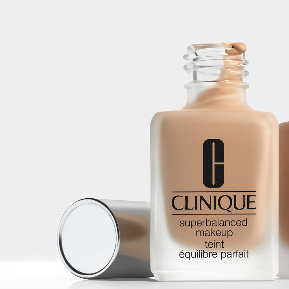 CLINIQUE Superbalanced™ Make-up WN 114 Golden Waterproof Foundation