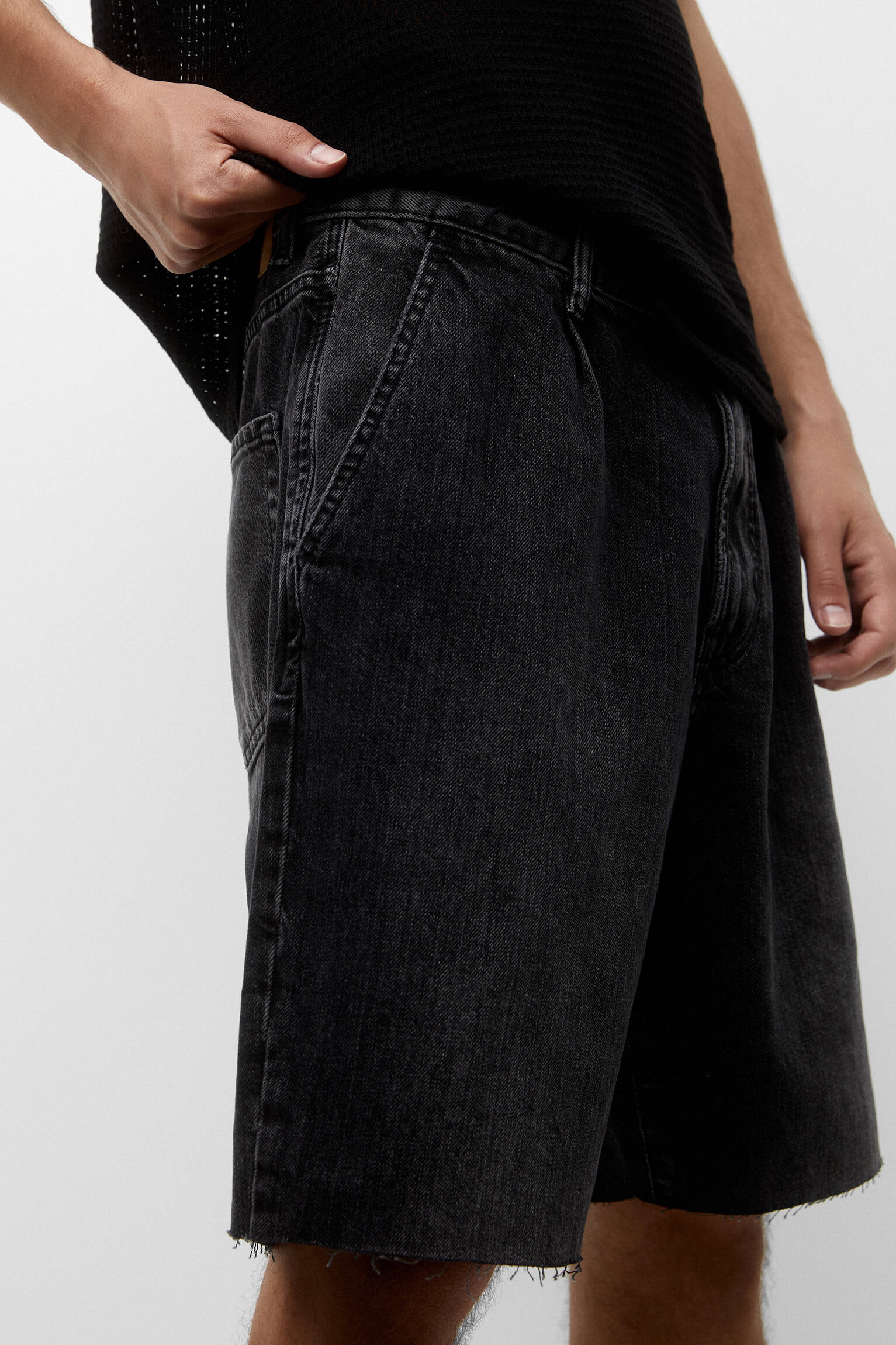 Bermuda jeans preta lavada - NEG-DELAV