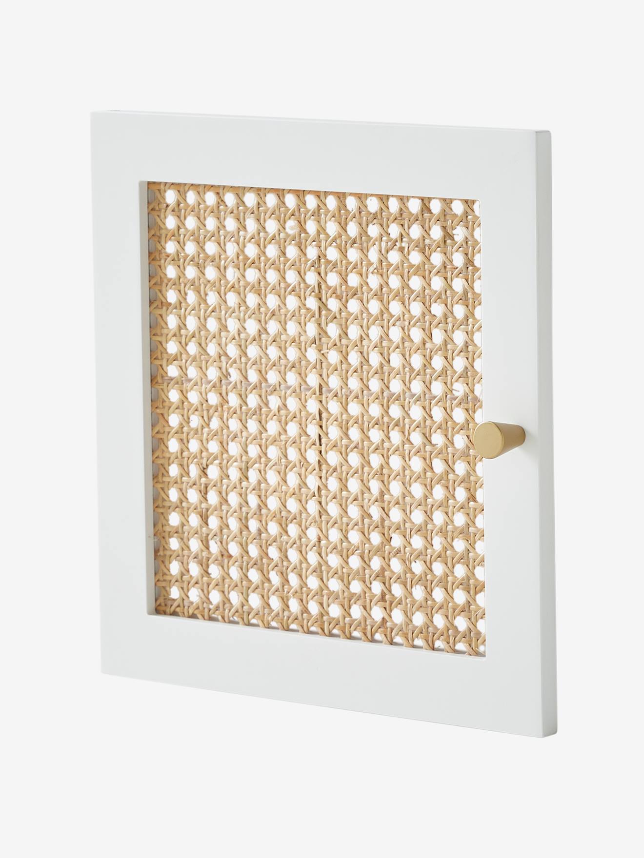 Porta para armário, feita de tela lisa branca clara.