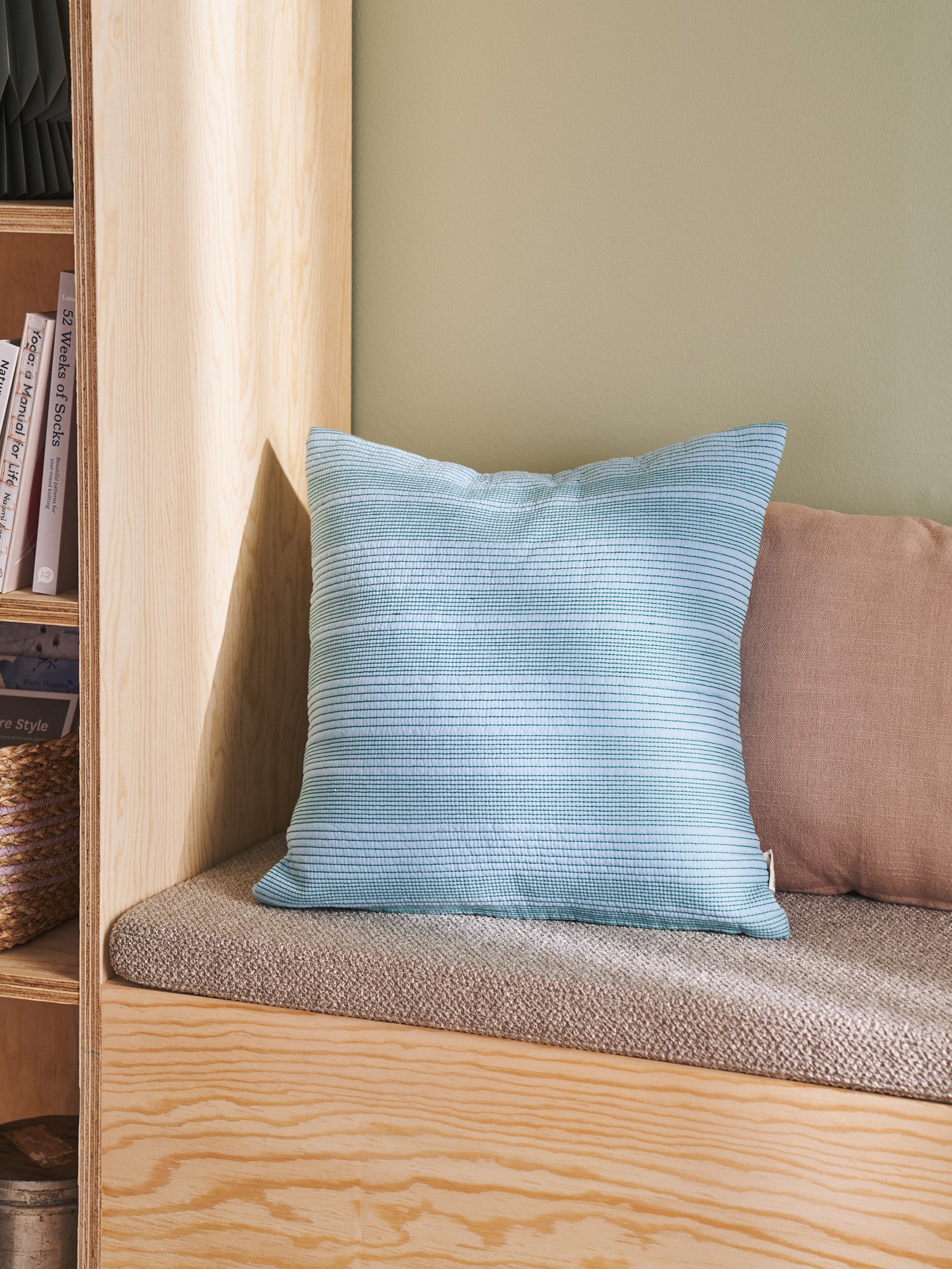 Pyntepude | Bomuld/polyester. 45 x 45 cm. | Milky Blue