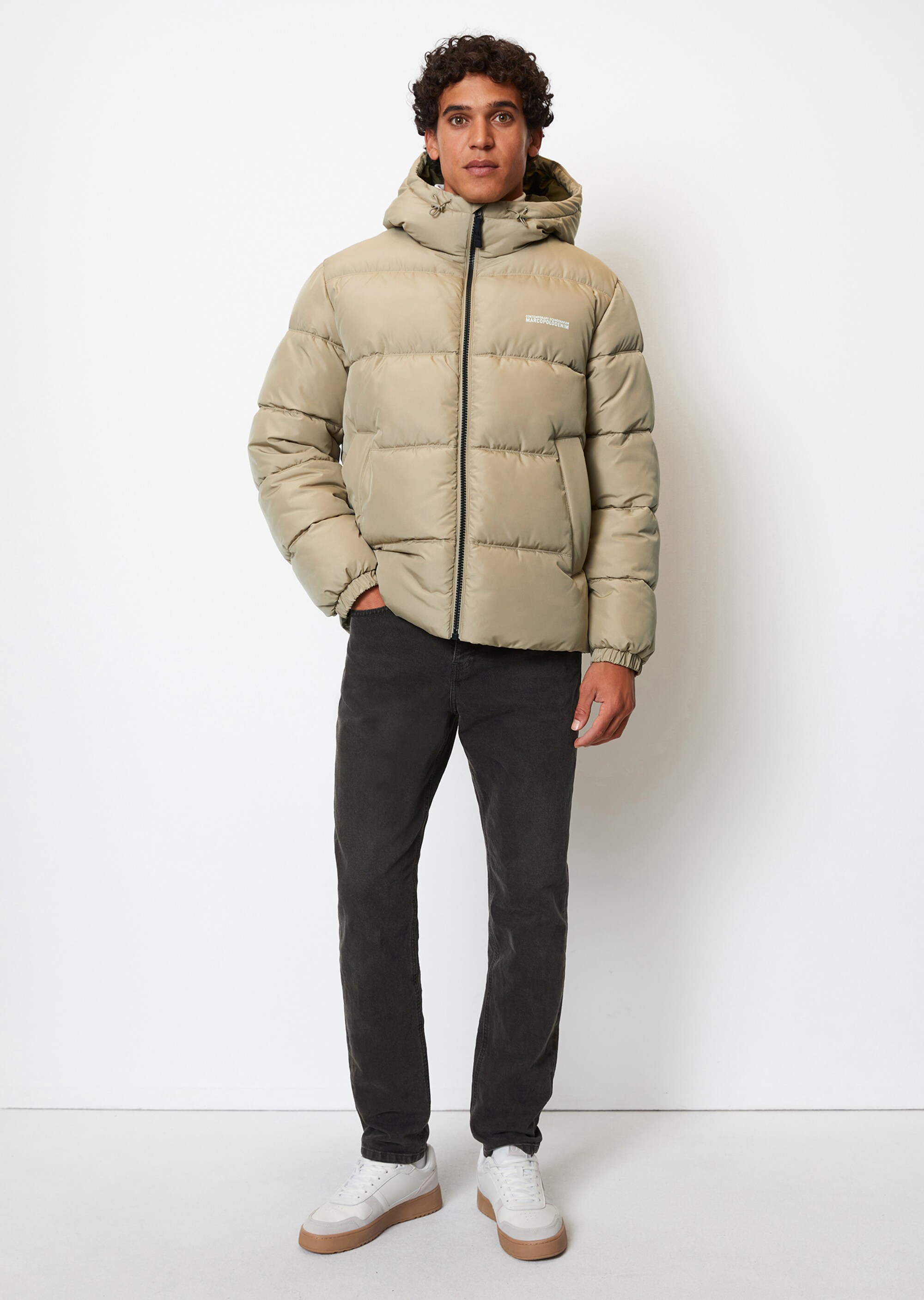 Kapuzen-Steppjacke regular mit No-Down-Wattierung
