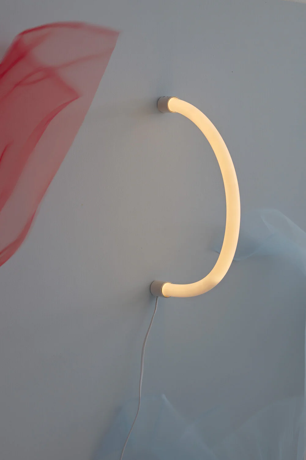 Studio About  Flex Mount væg/loftlampe, Warm White - L70 cm.