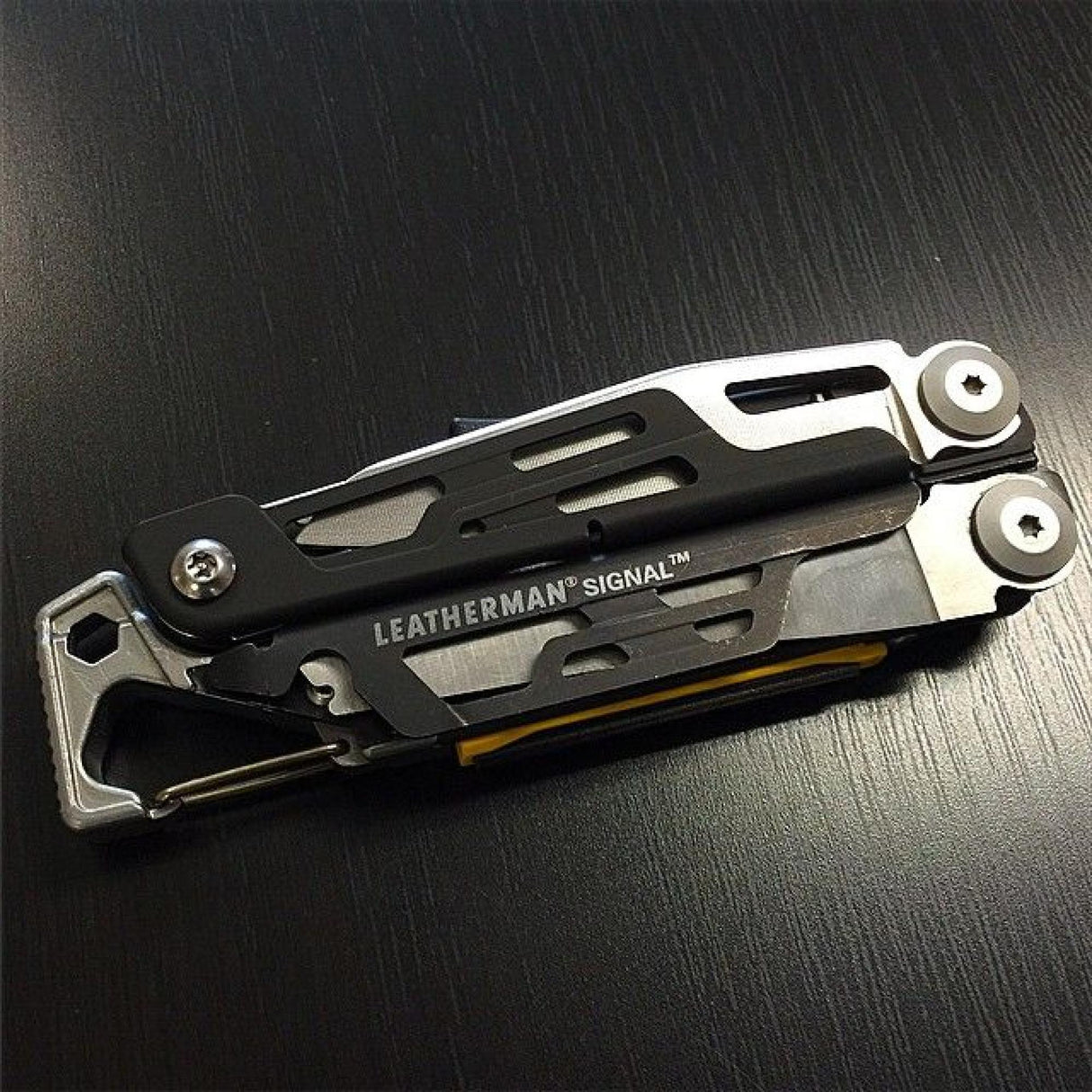 Leatherman<br>Signal