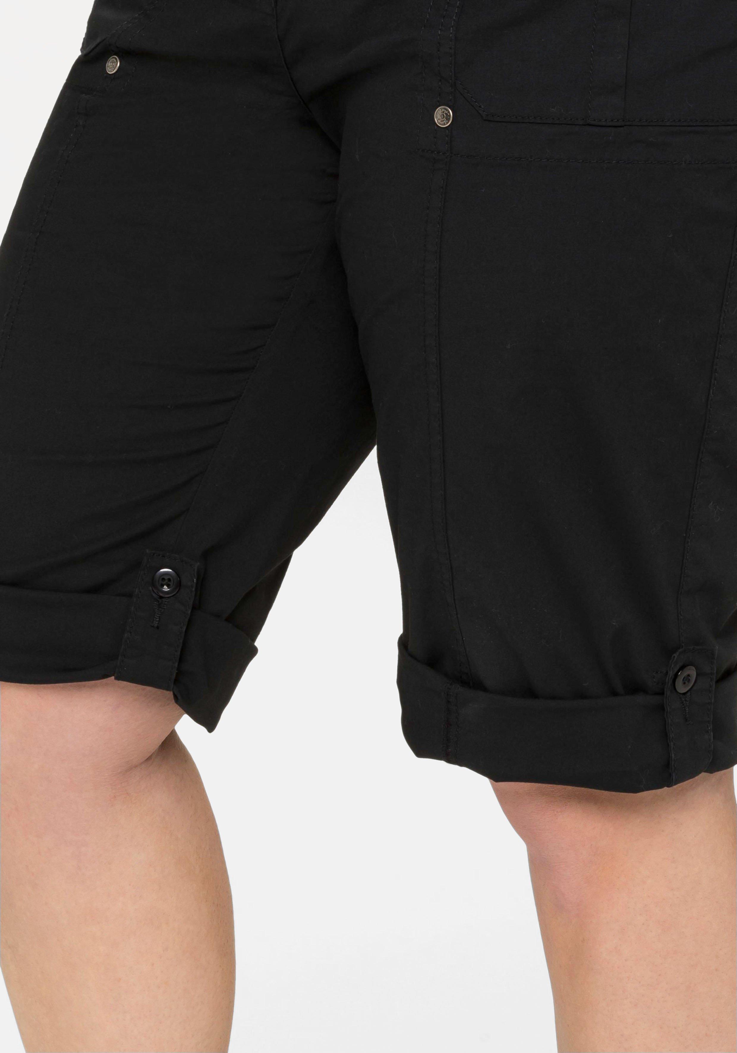Stretch-Bermudas mit aufgesetzten Taschen und Patten
