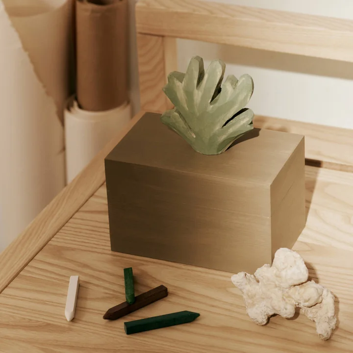 Ferm Living - Harbour Aufbewahrungsbox Fisch, H 15 x 14,5 cm, mist blue / aged gold
