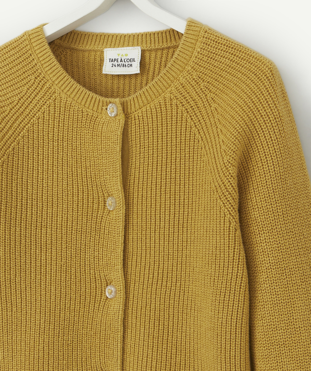 CARDIGAN EN MAILLE BÉBÉ FILLE JAUNE AVEC BOUTONS PAILLETÉS