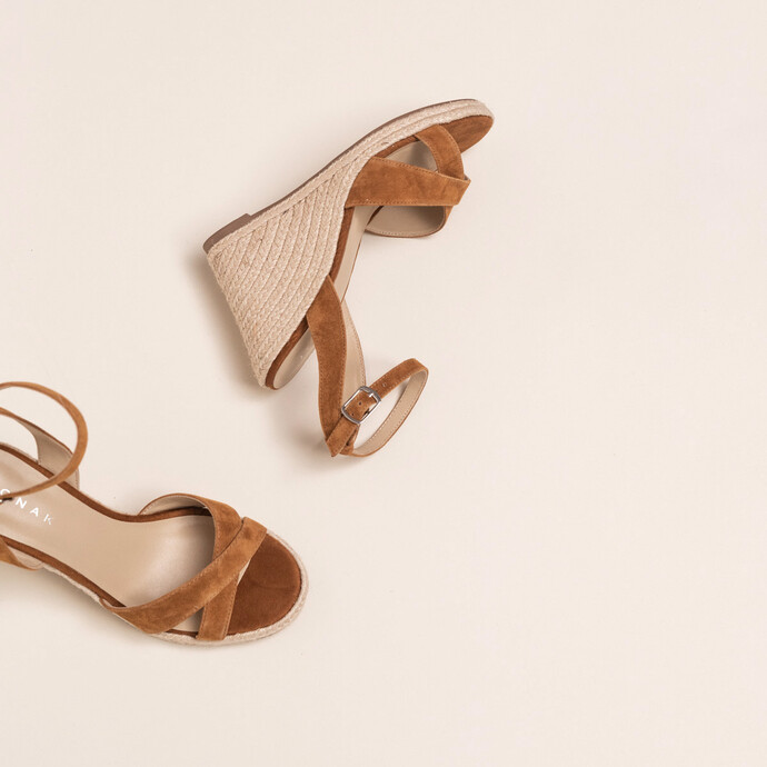 Espadrilles à brides croisées  en velours camel