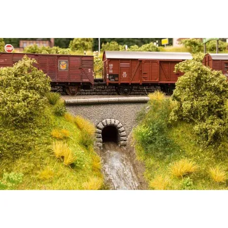 NOCH Wasserdurchlass Tunnel