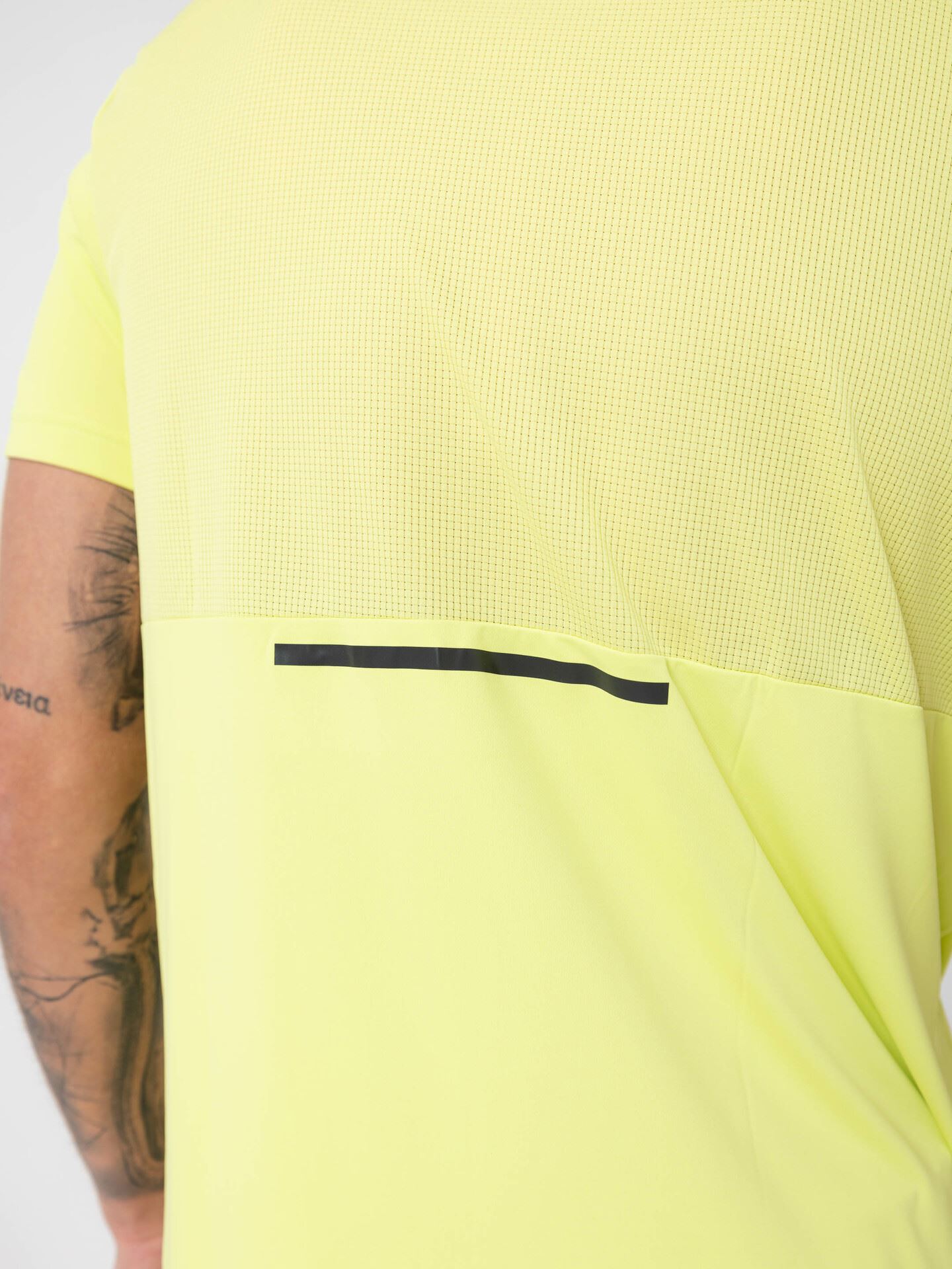 Core Essence Short Sleeve Tee M