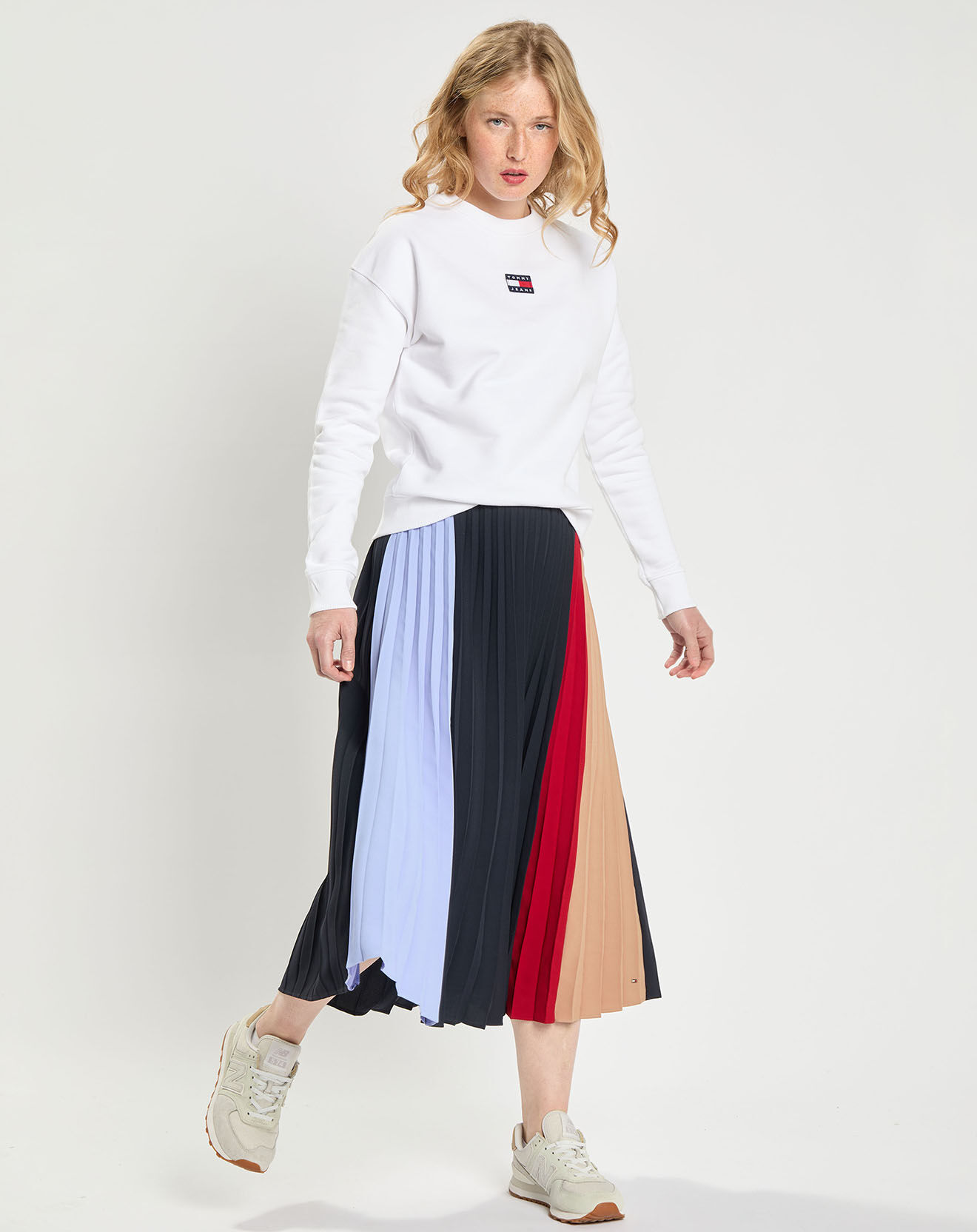 Tommy Jeans Sweat Tommy Center Badge Crew blanc