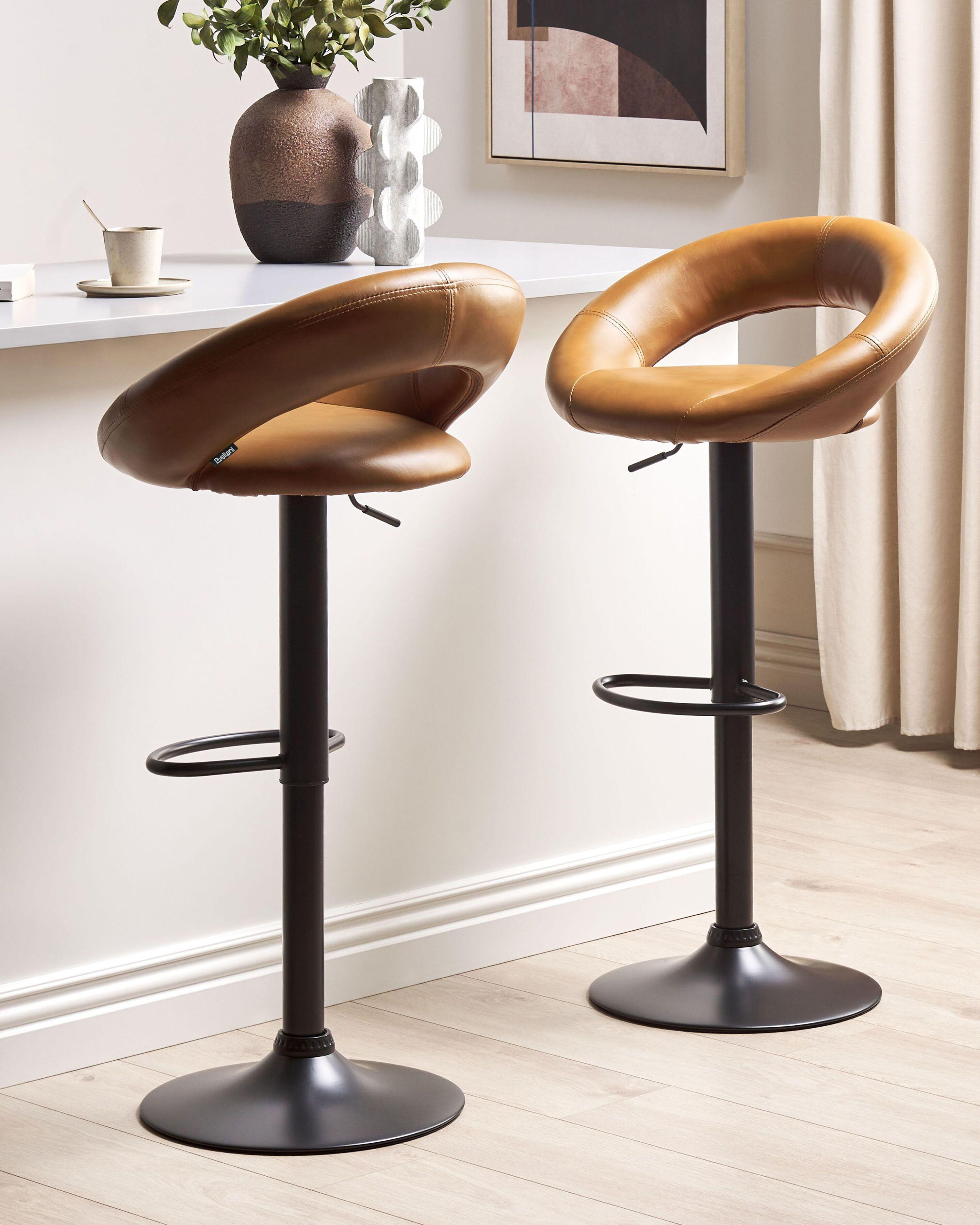 Set van 2 barstoelen PEORIA Kunstleer draaibaar Goudbruin