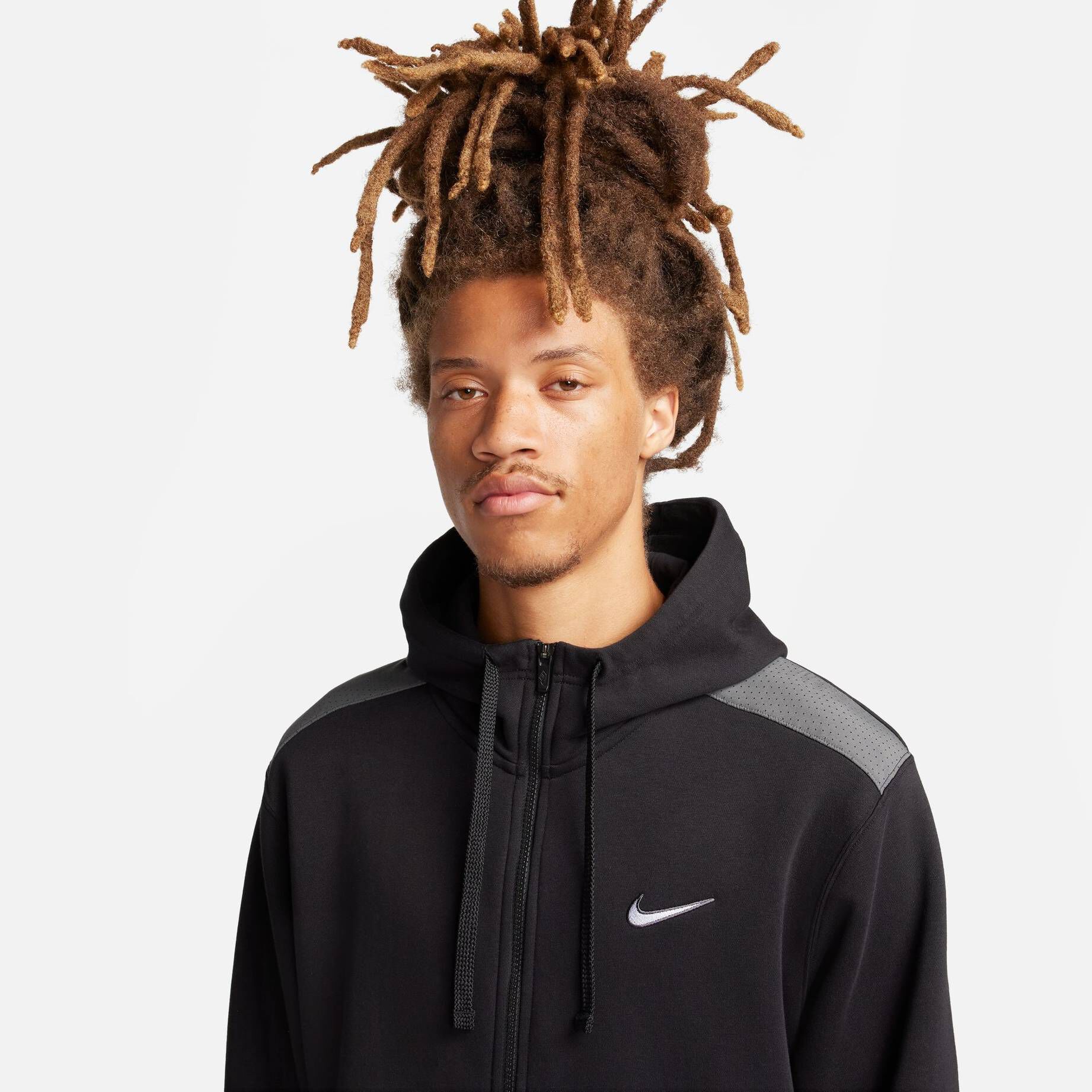 Nike Sportswear| Herren Sweatjacke mit Kapuze