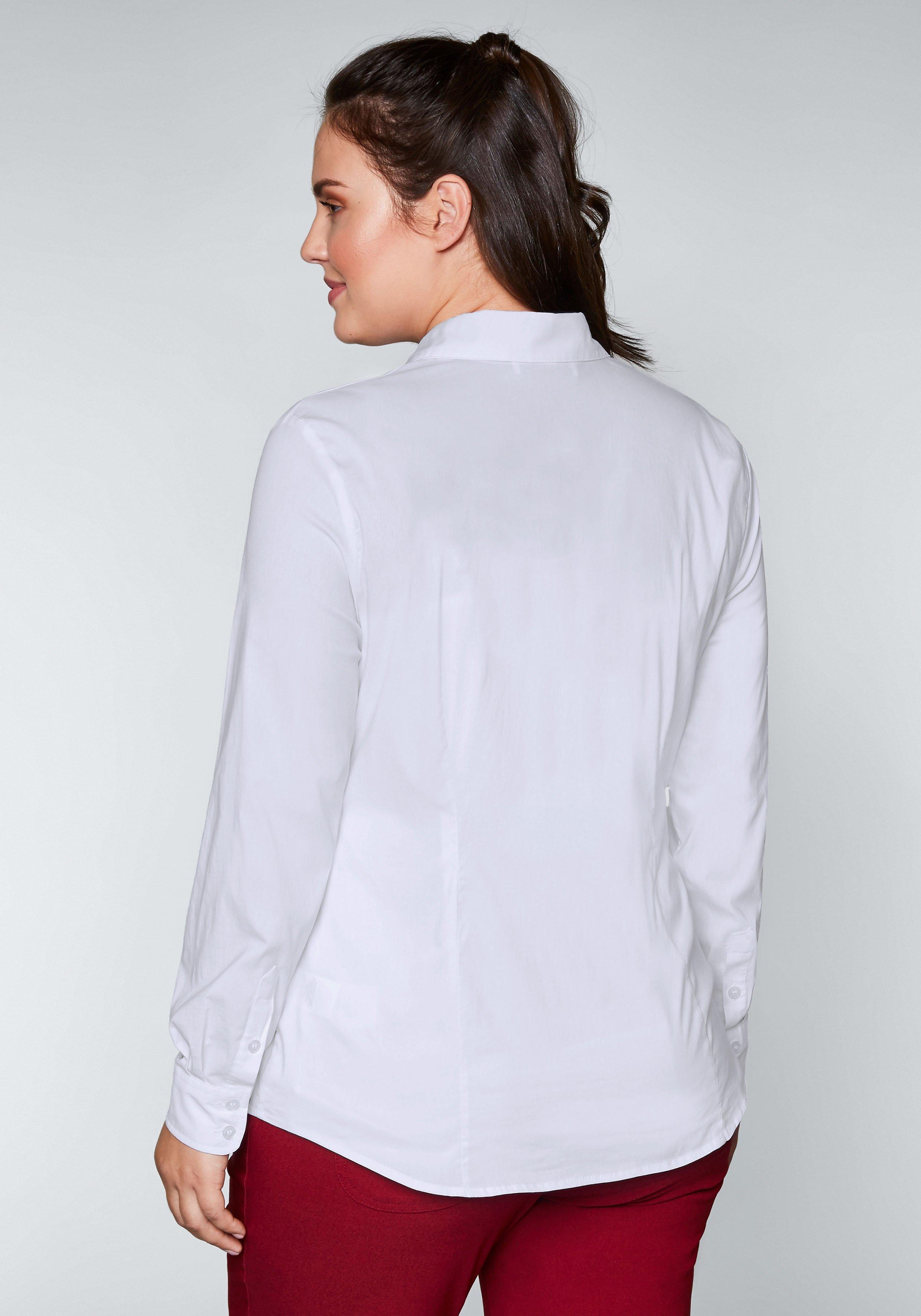 Bluse in leicht tailliertem Schnitt, mit Stretchanteil