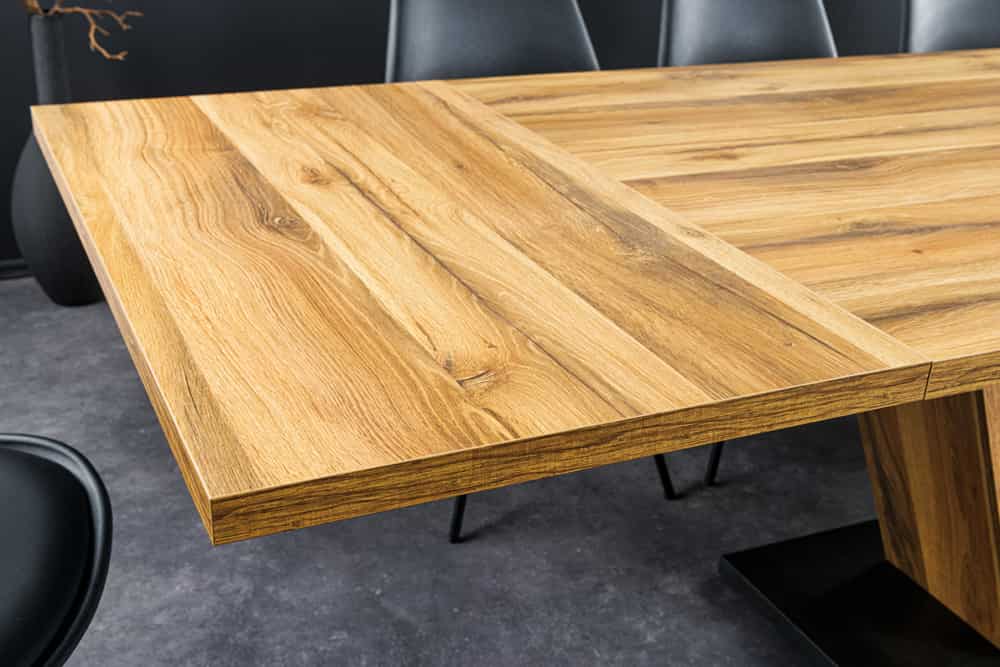 Ausziehbarer Esstisch MONTREAL 180-280cm natur Plankeneiche Holz-Design V-Gestell