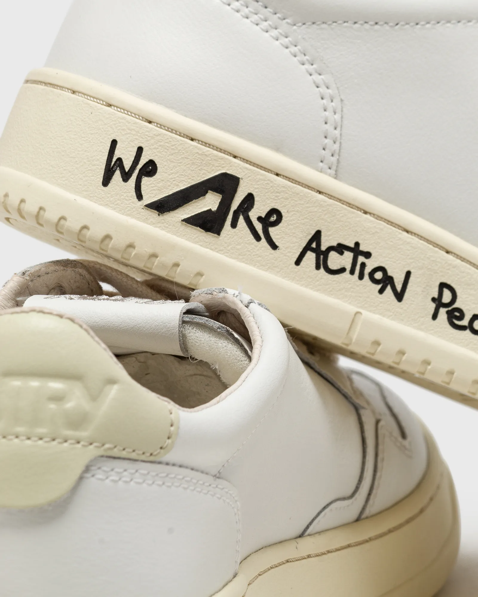 Autry Action Shoes MEDALIST LOW