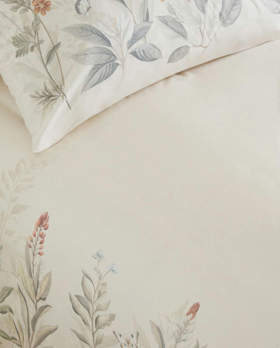 CAPA DE EDREDOM COM ESTAMPA FLORAL