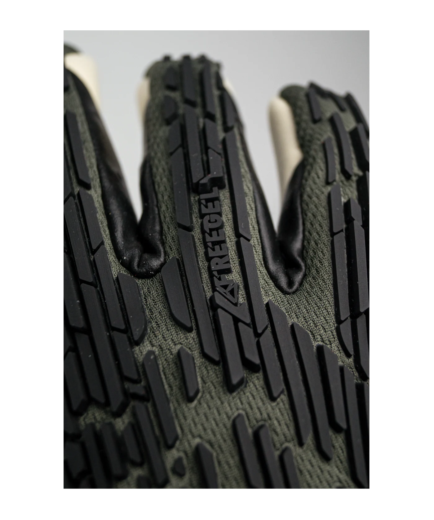 Reusch Attrakt Freegel Gold X TW-Handschuhe Grün Orange F5556