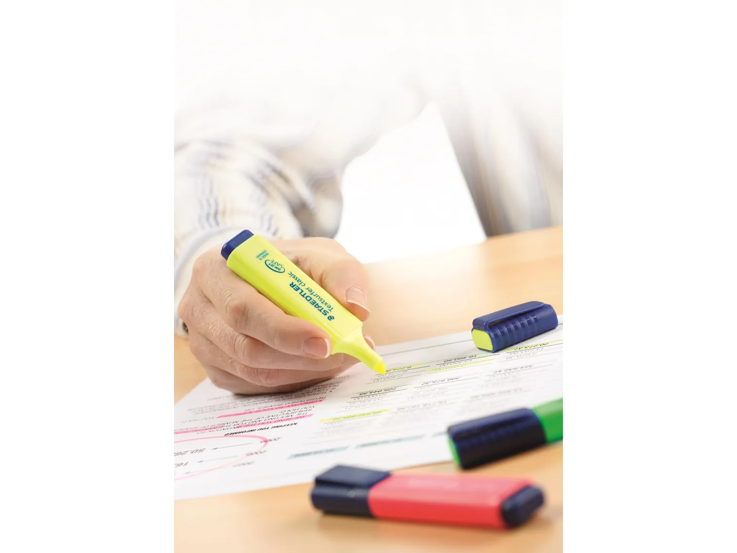 Staedtler Textsurfer Classic 364 overstregningspenne ass. farver - borddisplay med 200 stk.