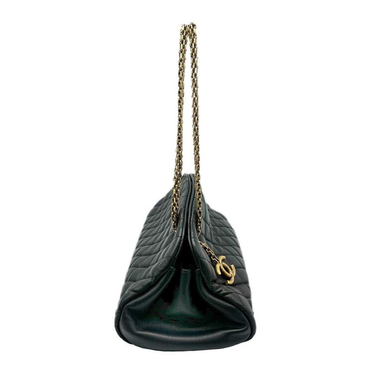 Chanel Vintage Chanel Shoulder Bag Black