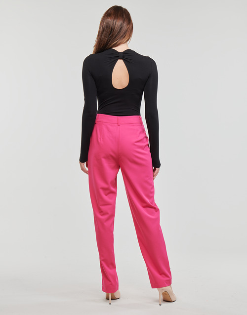 Guess - LS CN LOGO BODY - Noir