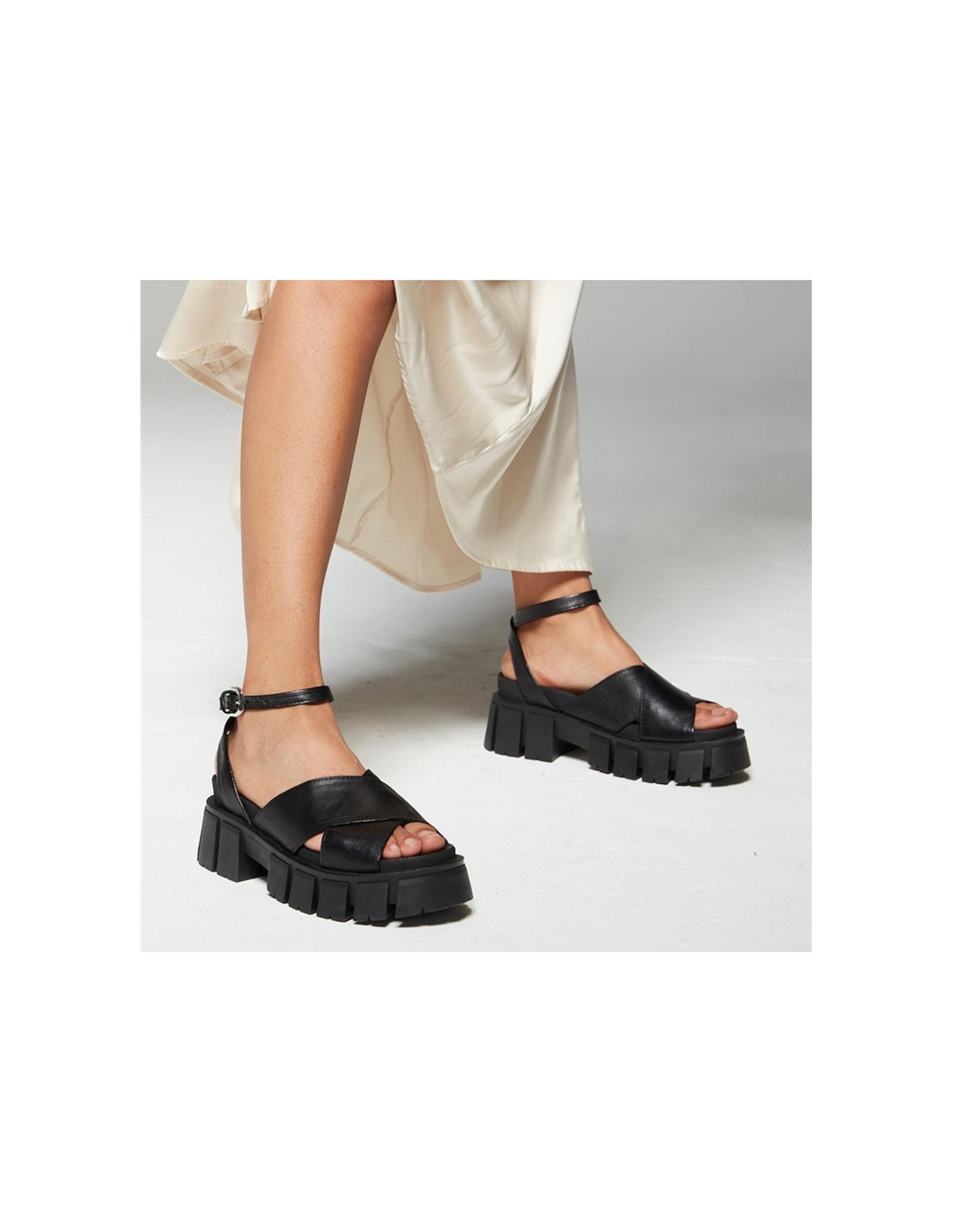 mjus sandales compensées femme kara cuir noir