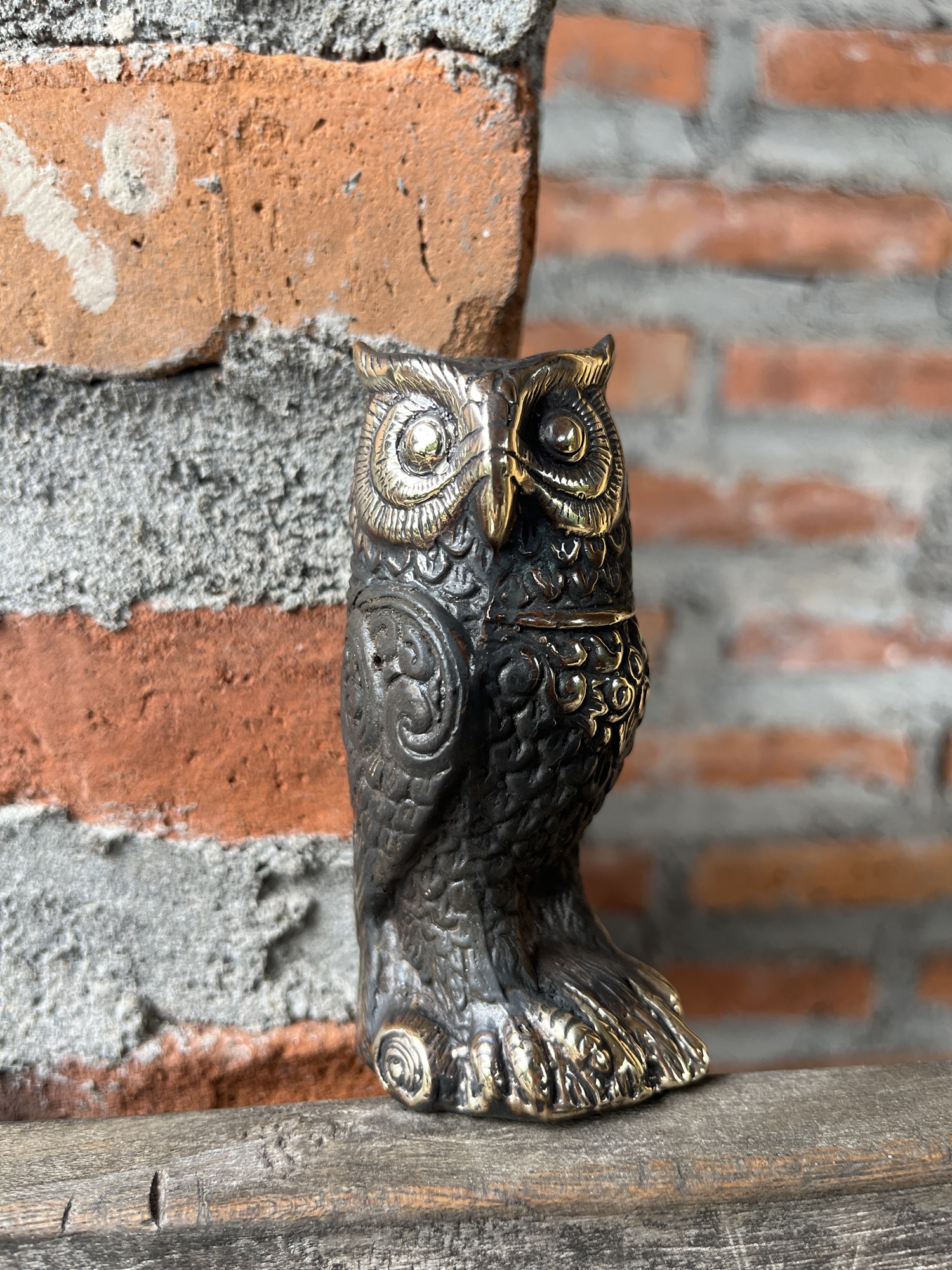 Figur 'Eule' aus Messing, H 9 cm, Ø 5 cm von fischer's lagerhaus