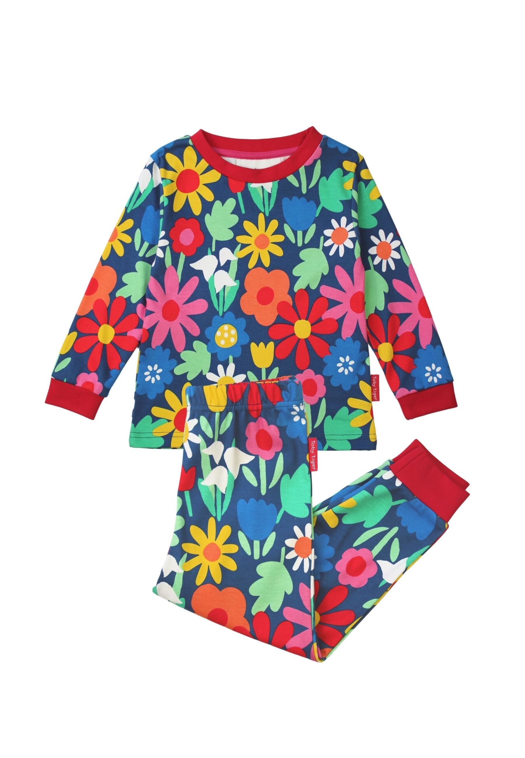 Toby Tiger Schlafanzug mit auffälligem Blumenmuster