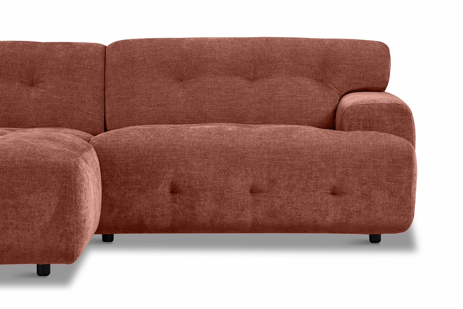 Bob sofa 1,5-seter med sjeselong venstre. Tekstil City 64 Rust med sorte ben.