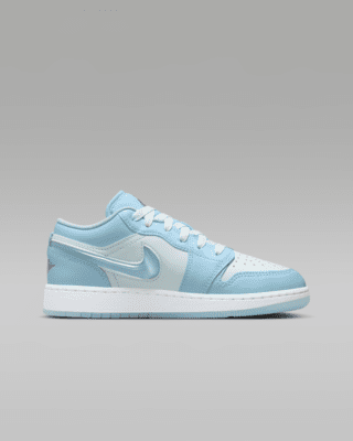 Air Jordan 1 Low SE Older Kids' Shoes
