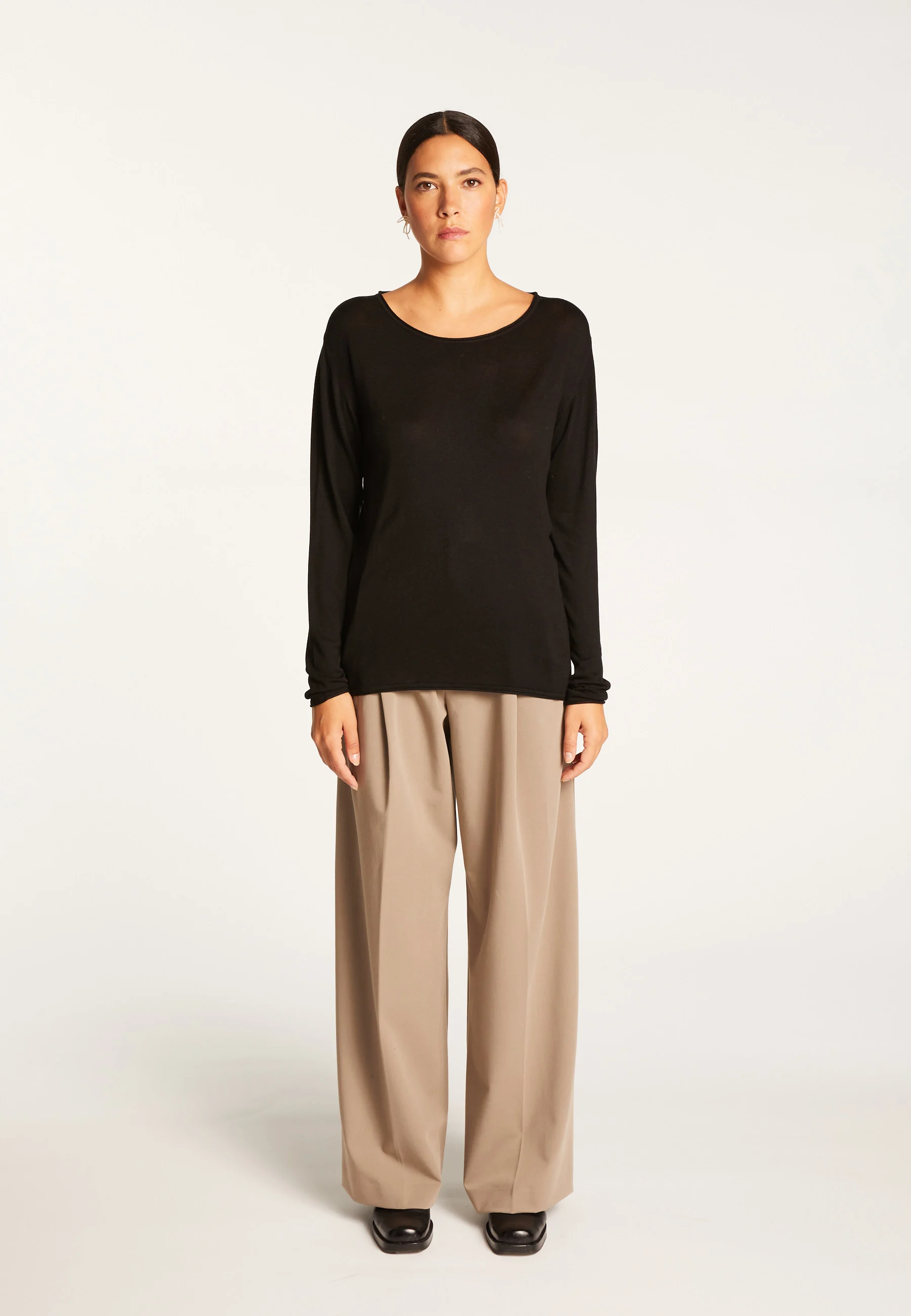 AEMILIAAH24 - T-shirt en fibre de bambou cachemire | Noir