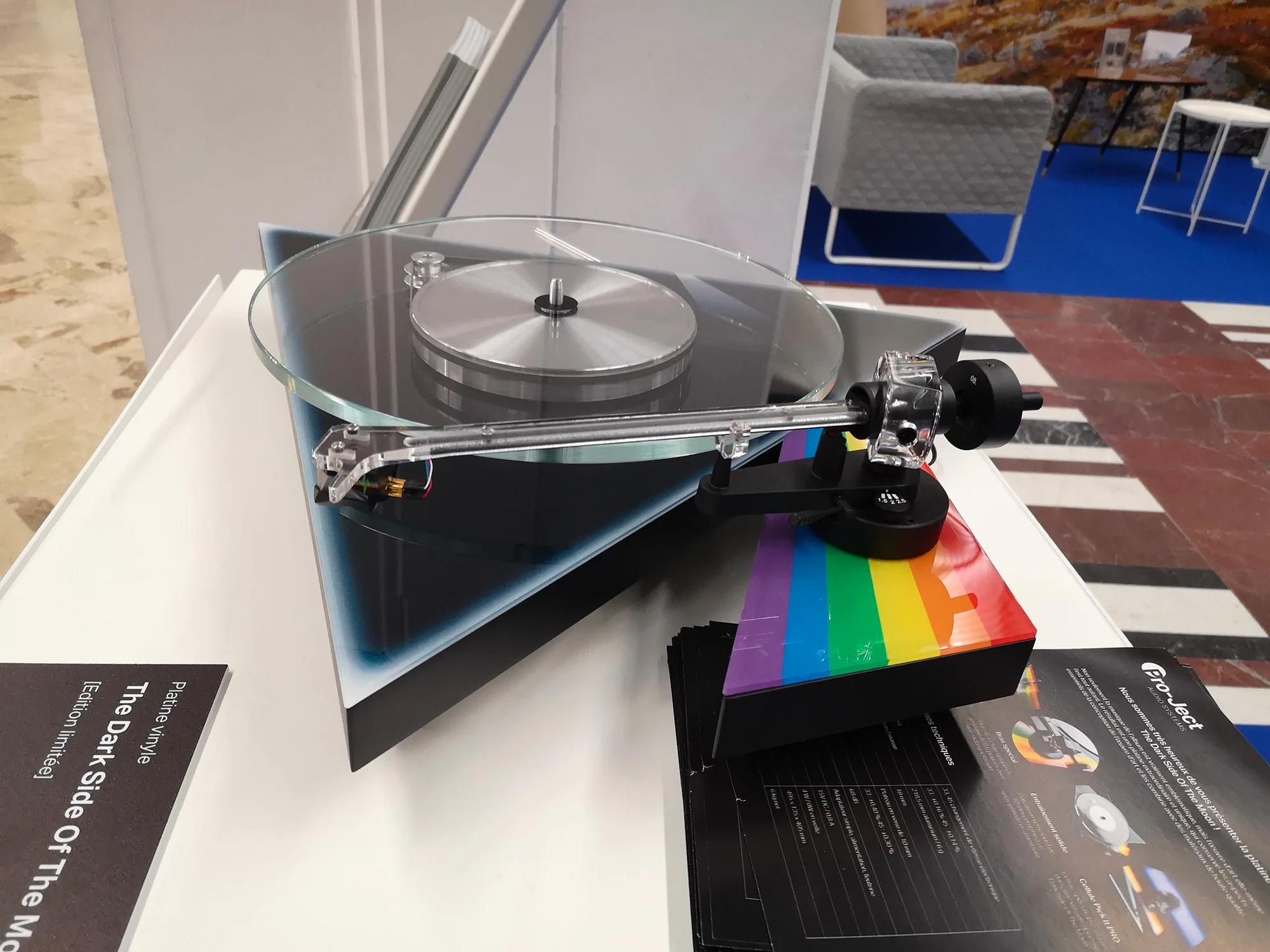 Pro-ject The Dark Side of the Moon Limited Edition Platines vinyle hi-fi