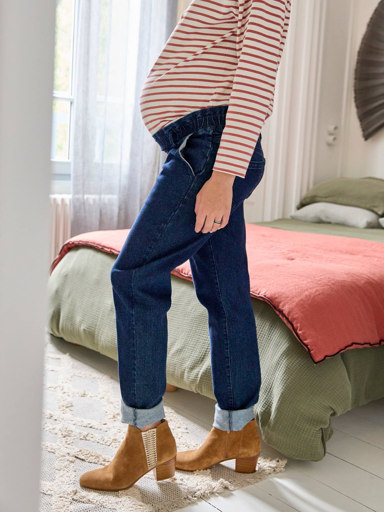 Calça jeans de maternidade Paperbag com faixa de pedraria sem costura