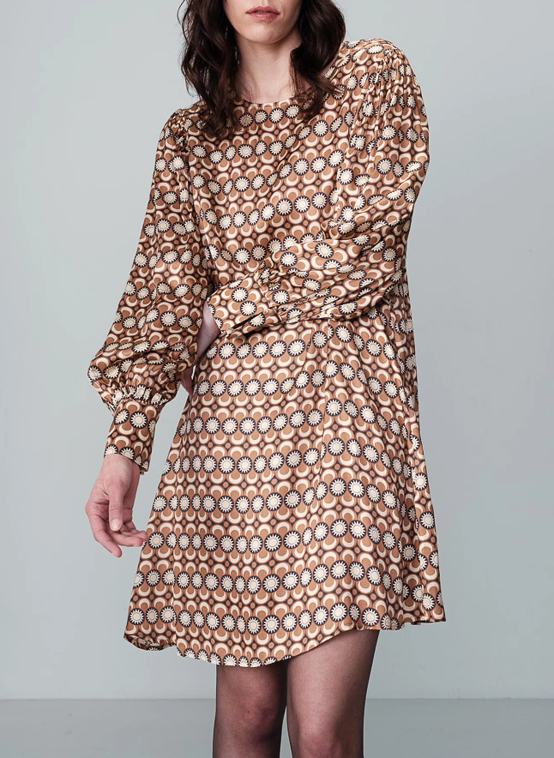 NUIT - Robe courte col rond imprimé | Marron