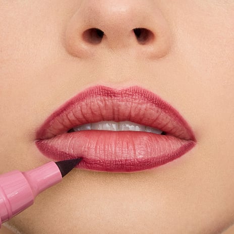Lipliner 01 Everyone's Nude Pink