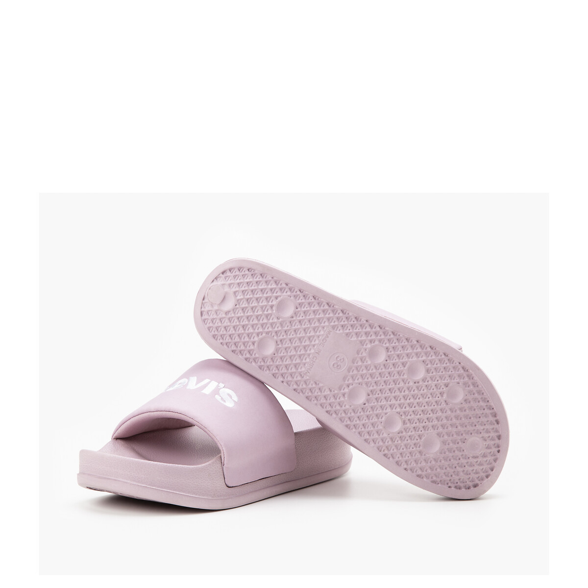 Chinelo Levi's June S Bold Padded