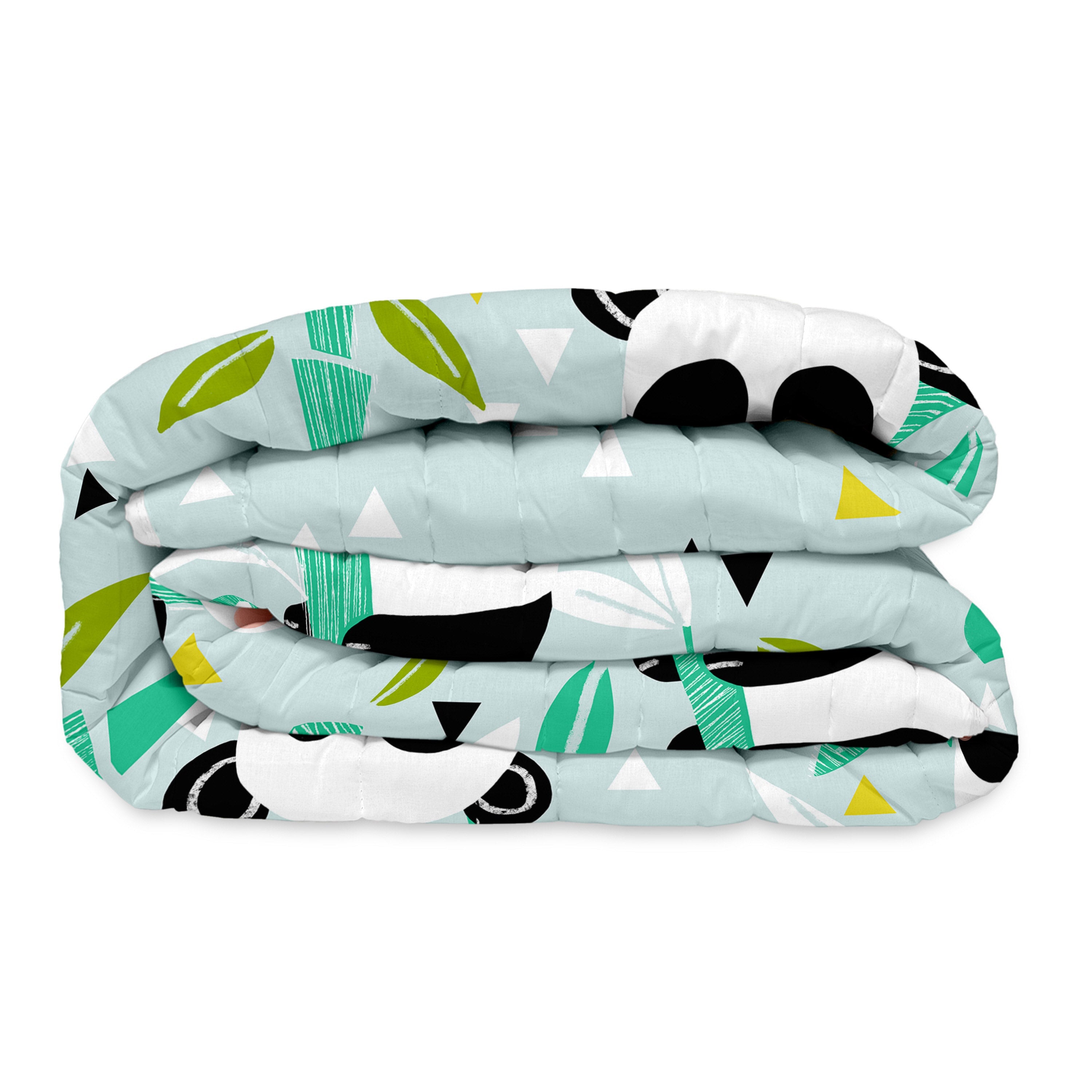 Panda garden blauw Sprei Moshi Moshi, Blauw, 100% Katoen (buitenkant) 100% Polyester (vulling), de kwaliteit van 150 TC